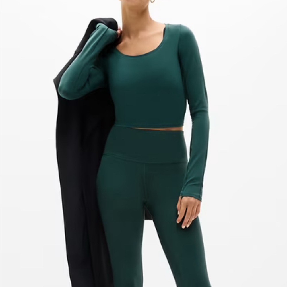 Athleta Green Transcend long sleeve top